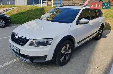 Универсал Skoda Octavia Scout 2015 в Киеве
