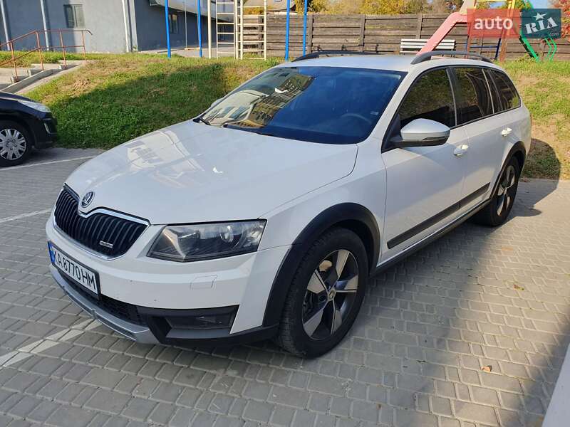 Skoda Octavia Scout 2015