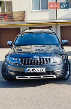 Универсал Skoda Octavia Scout 2015 в Ужгороде