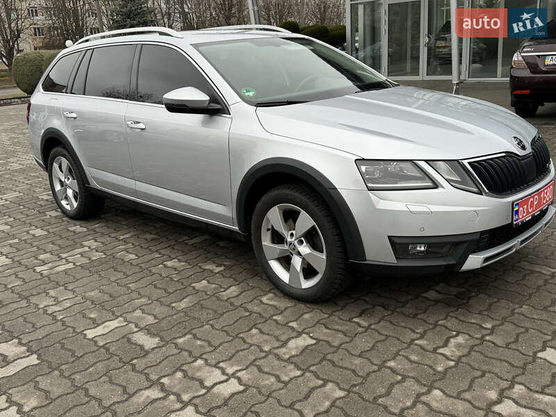 Універсал Skoda Octavia Scout 2019 в Луцьку
