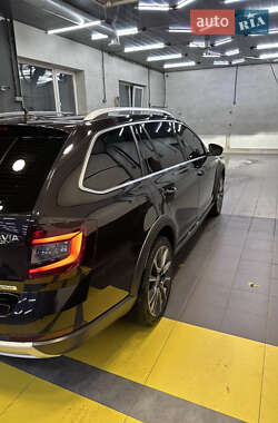 Универсал Skoda Octavia Scout 2020 в 
