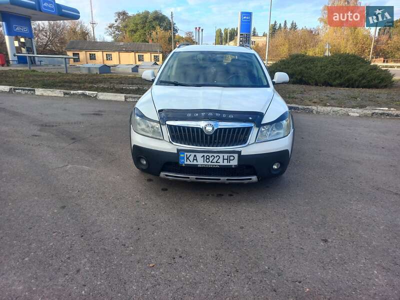 Універсал Skoda Octavia Scout 2010 в Тростянці