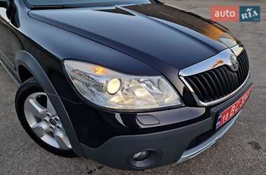 Універсал Skoda Octavia Scout 2010 в 