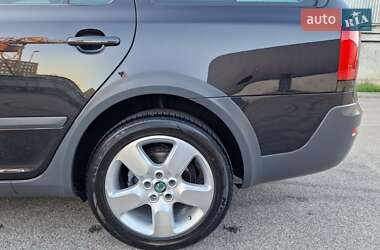 Універсал Skoda Octavia Scout 2010 в 