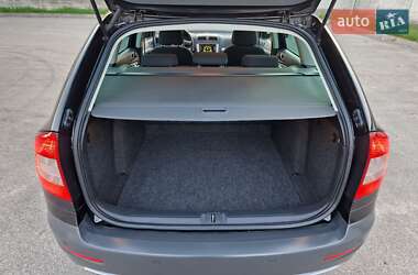 Універсал Skoda Octavia Scout 2010 в 