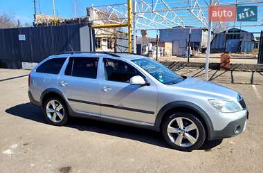 Универсал Skoda Octavia Scout 2013 в 
