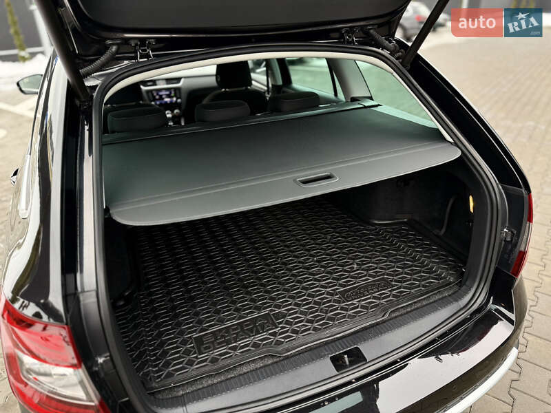 Універсал Skoda Octavia Scout 2019 в Луцьку