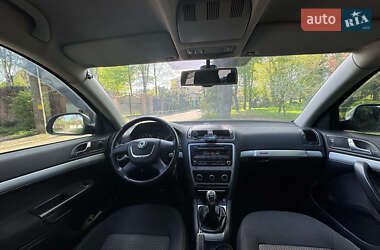 Универсал Skoda Octavia Scout 2011 в 