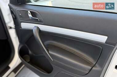 Универсал Skoda Octavia Scout 2012 в 