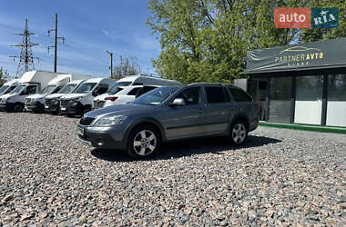 Універсал Skoda Octavia Scout 2013 в 