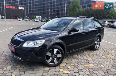 Універсал Skoda Octavia Scout 2013 в 