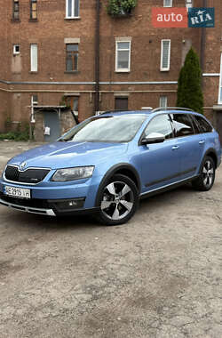Skoda Octavia Scout 2015 Skoda Octavia Scout 2015