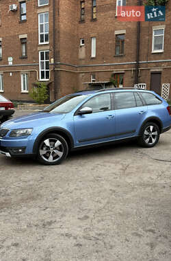 Универсал Skoda Octavia Scout 2015 в 