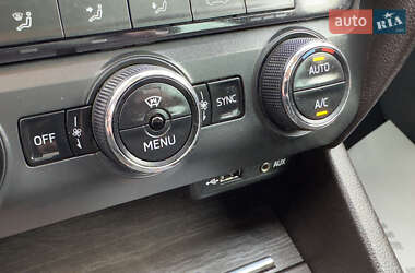 Универсал Skoda Octavia Scout 2015 в 