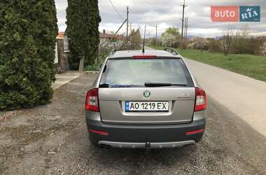 Универсал Skoda Octavia Scout 2009 в 