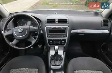 Универсал Skoda Octavia Scout 2009 в 