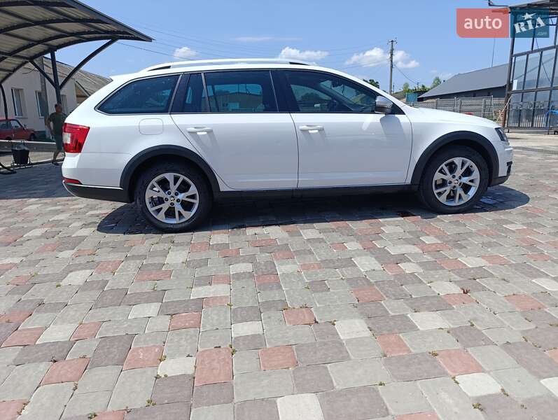 Универсал Skoda Octavia Scout 2016 в Великой Багачке