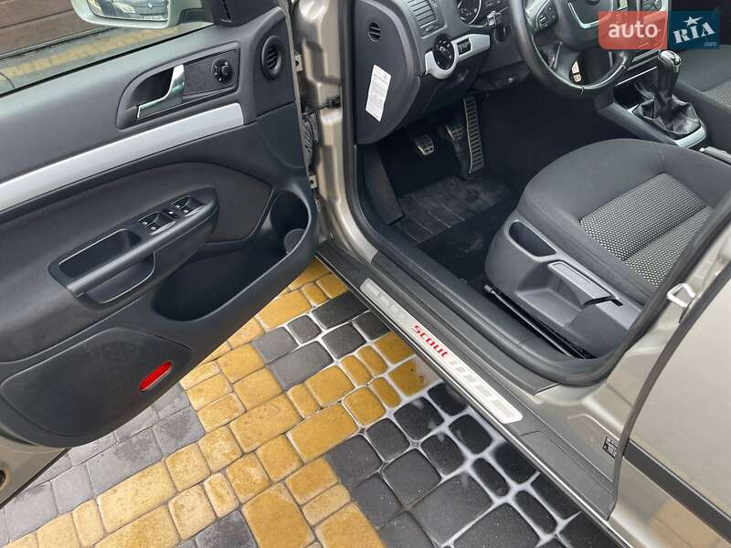 Универсал Skoda Octavia Scout 2011 в Любомле