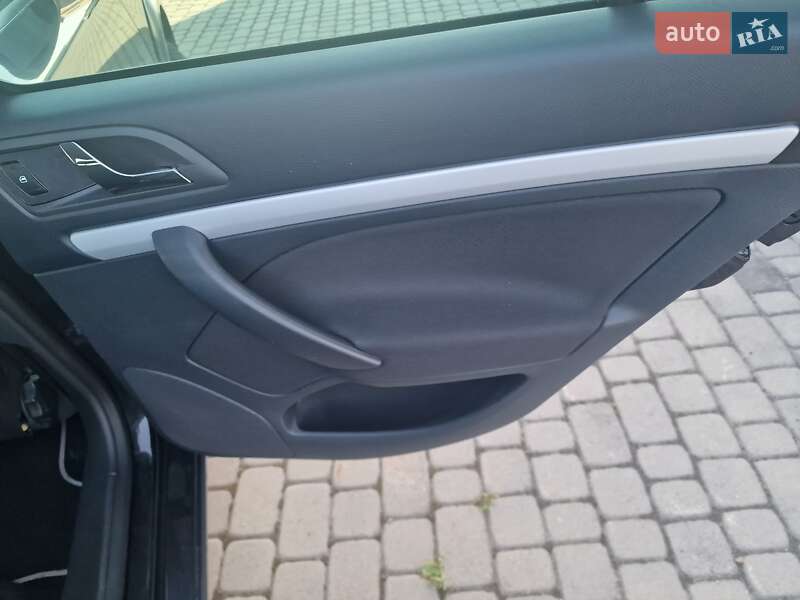 Универсал Skoda Octavia Scout 2011 в Львове фото 23 Универсал Skoda Octavia Scout 2011 в Львове