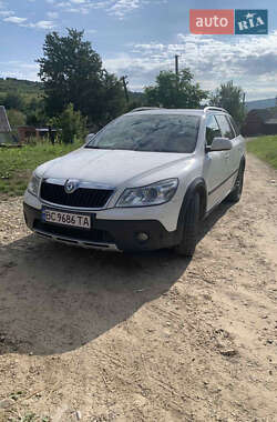 Універсал Skoda Octavia Scout 2012 в Дрогобичі