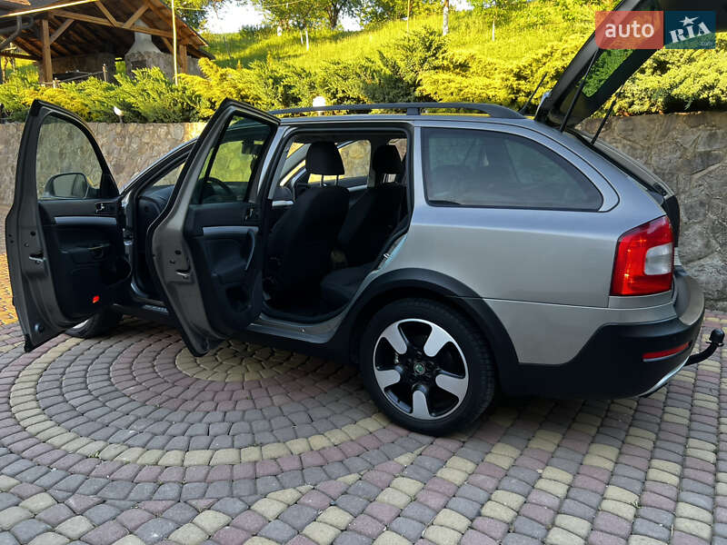 Универсал Skoda Octavia Scout 2011 в Хусте