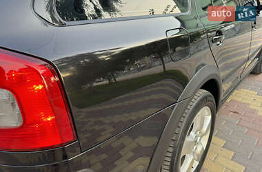 Универсал Skoda Octavia Scout 2011 в 