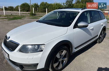 Універсал Skoda Octavia Scout 2015 в Тростянці