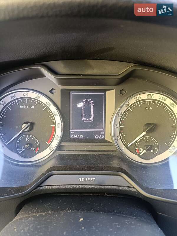 Универсал Skoda Octavia Scout 2017 в Сарнах фото 6 Универсал Skoda Octavia Scout 2017 в Сарнах