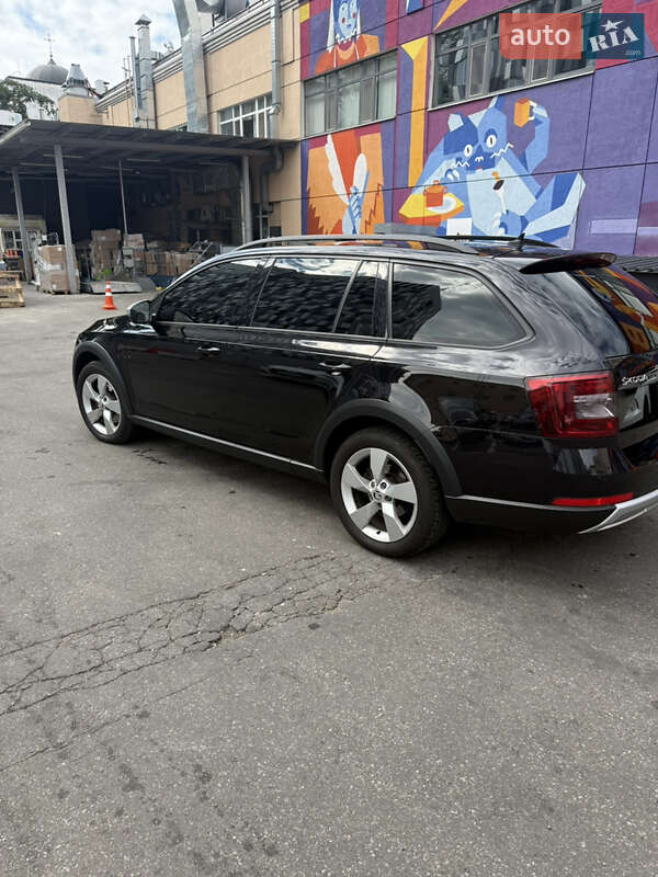 Универсал Skoda Octavia Scout 2020 в Киеве