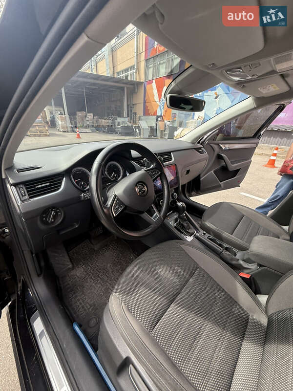 Универсал Skoda Octavia Scout 2020 в Киеве