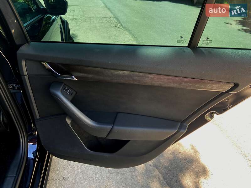 Універсал Skoda Octavia Scout 2015 в Рівному