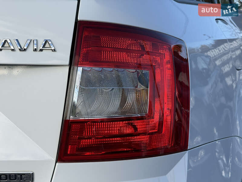 Універсал Skoda Octavia Scout 2015 в Стрию
