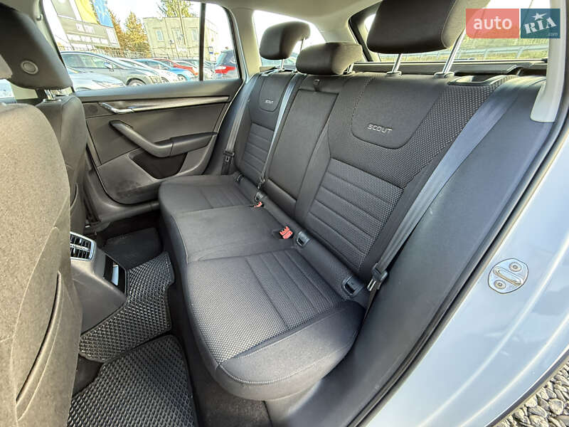 Універсал Skoda Octavia Scout 2015 в Стрию