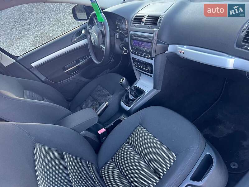 Универсал Skoda Octavia Scout 2011 в Виноградове