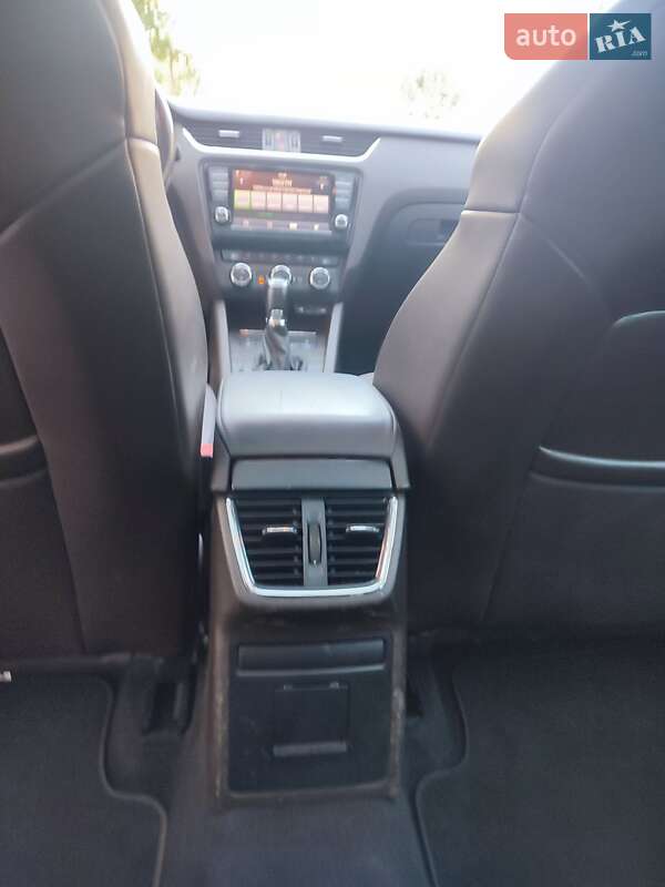 Універсал Skoda Octavia Scout 2014 в Чернівцях фото 14 Універсал Skoda Octavia Scout 2014 в Чернівцях
