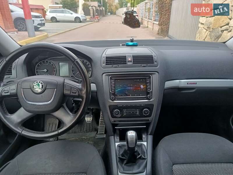 Универсал Skoda Octavia Scout 2010 в Львове