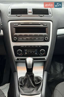 Универсал Skoda Octavia Scout 2010 в 