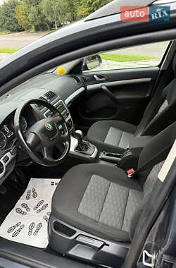 Универсал Skoda Octavia Scout 2010 в 
