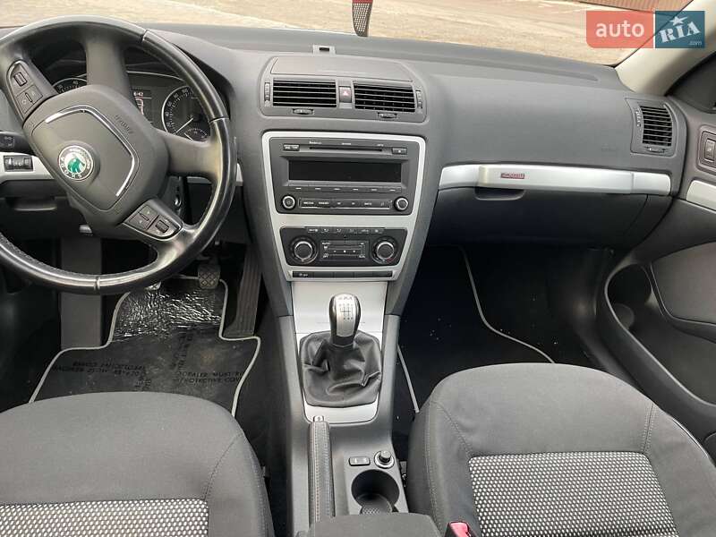 Универсал Skoda Octavia Scout 2010 в Луцке фото 38 Универсал Skoda Octavia Scout 2010 в Луцке