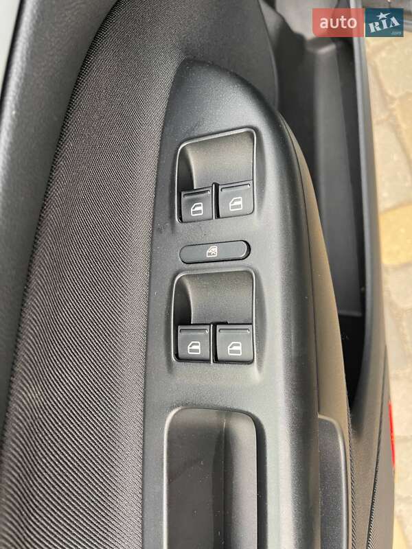 Универсал Skoda Octavia Scout 2010 в Луцке фото 21 Универсал Skoda Octavia Scout 2010 в Луцке