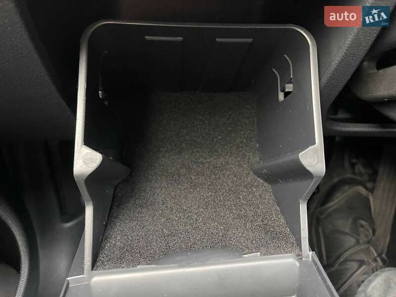 Универсал Skoda Octavia Scout 2010 в Луцке фото 24 Универсал Skoda Octavia Scout 2010 в Луцке