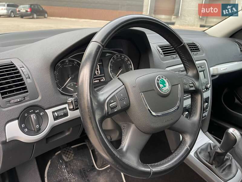 Универсал Skoda Octavia Scout 2010 в Луцке фото 27 Универсал Skoda Octavia Scout 2010 в Луцке