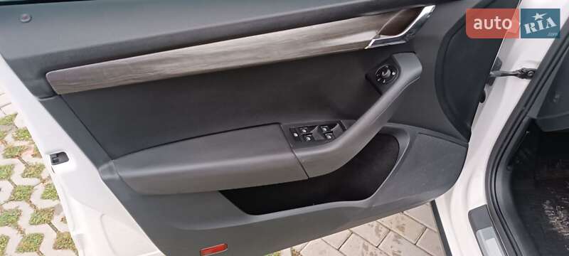 Універсал Skoda Octavia Scout 2015 в Харкові фото 23 Універсал Skoda Octavia Scout 2015 в Харкові
