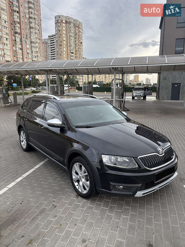 Skoda Octavia Scout 2016