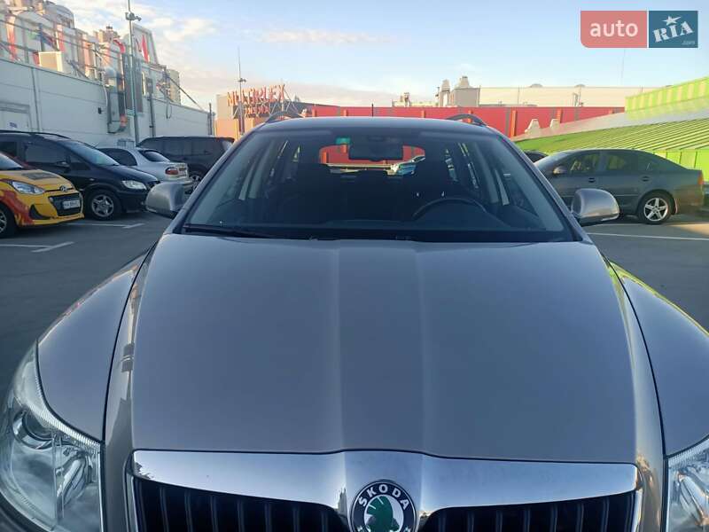 Универсал Skoda Octavia Scout 2012 в Киеве фото 16 Универсал Skoda Octavia Scout 2012 в Киеве