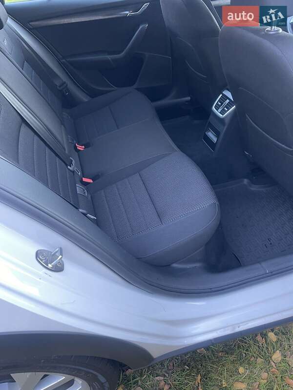 Універсал Skoda Octavia Scout 2015 в Долині