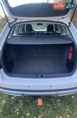 Универсал Skoda Octavia Scout 2015 в Долине