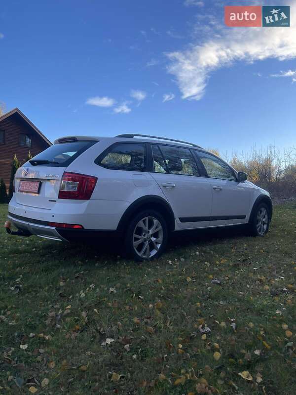Універсал Skoda Octavia Scout 2015 в Долині