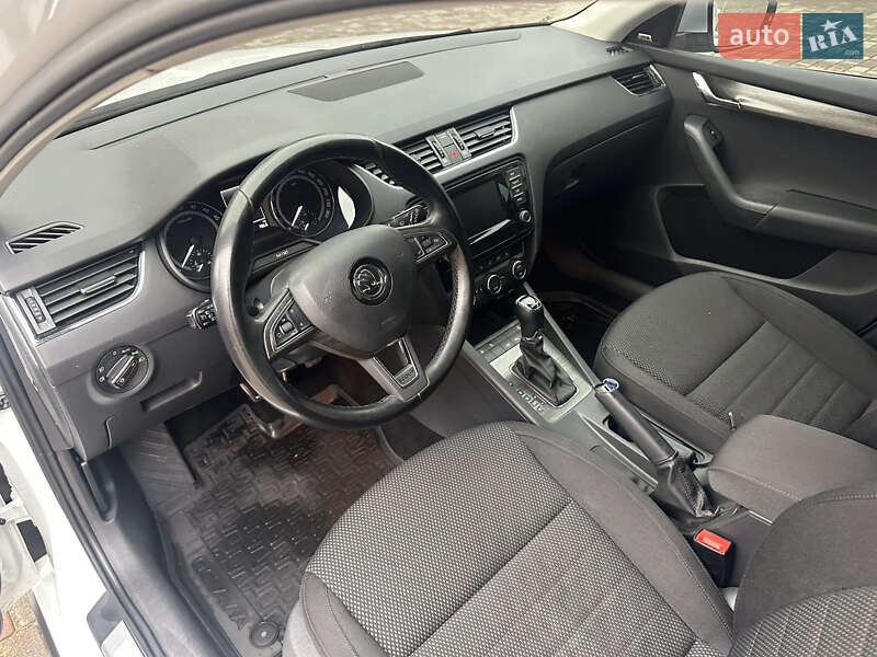 Універсал Skoda Octavia Scout 2015 в Рівному