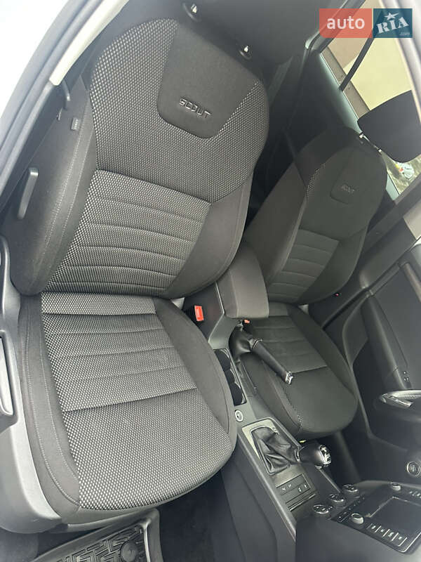 Універсал Skoda Octavia Scout 2015 в Рівному